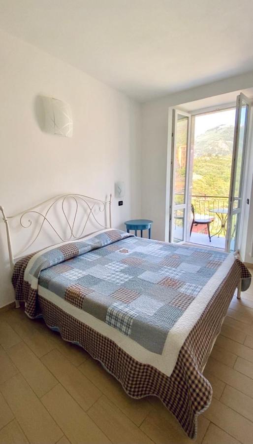 Sandra Villa Rooms Корнилья Экстерьер фото